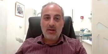 عفيف فرح المتخصص في قضايا تحصيل حقوق المرضى في مؤسسة التأمين الوطني